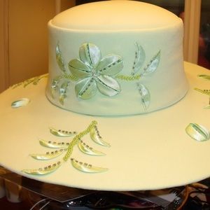 Meet your Posher, Sharon